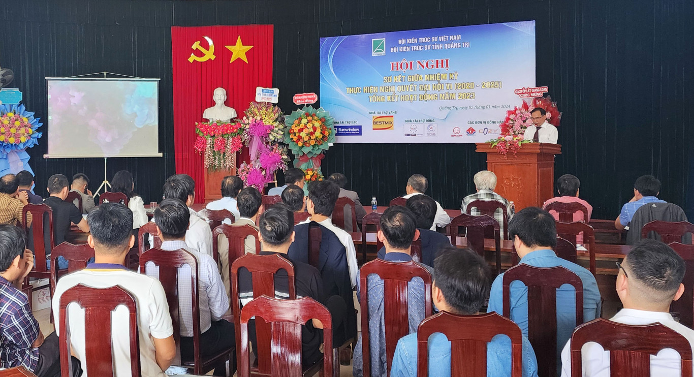 Đại biểu v&agrave; kh&aacute;ch mời dự hội nghị - Ảnh: T.N