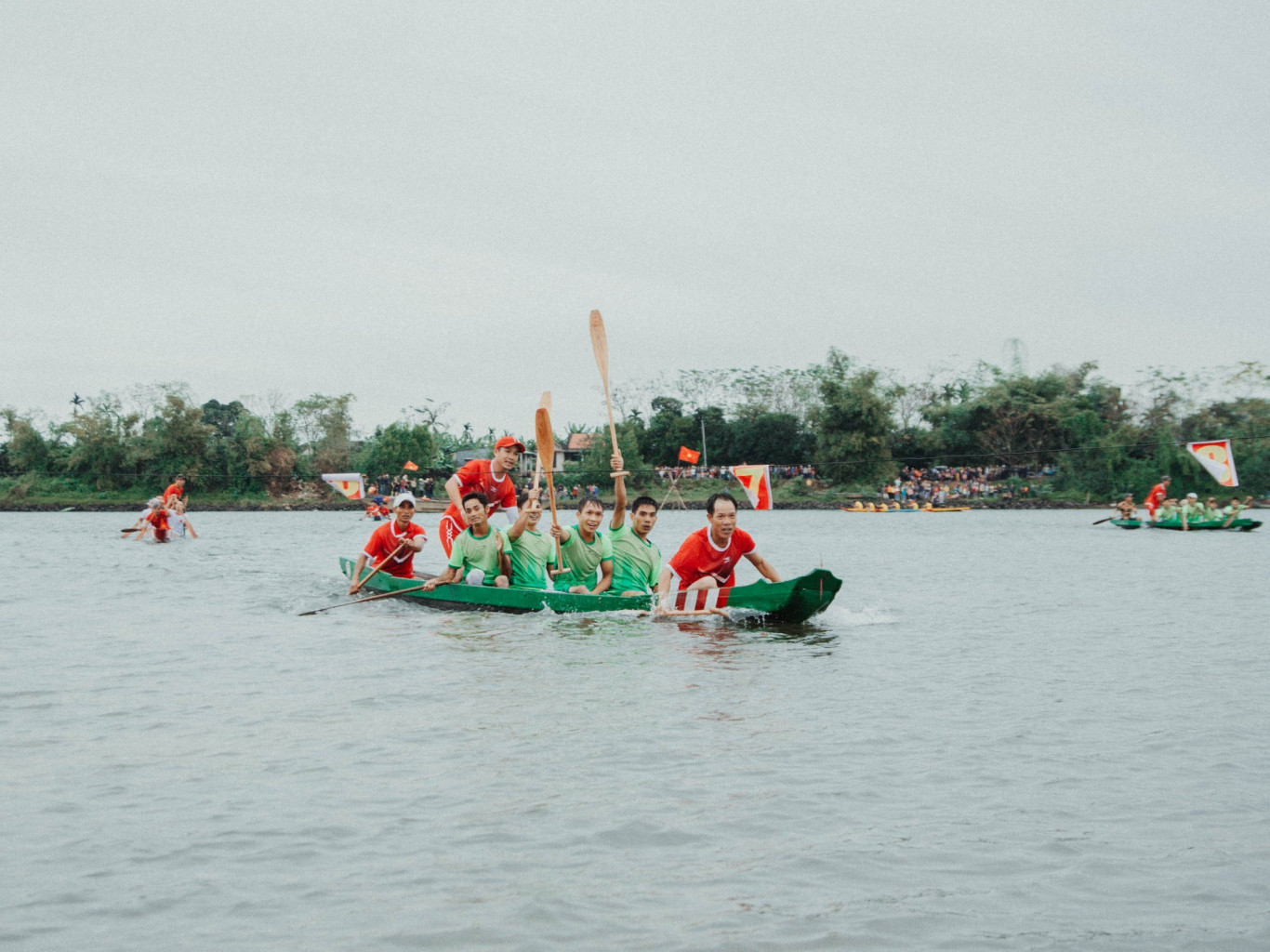 Vui mừng khi về đ&iacute;ch - Ảnh Hạnh Nguy&ecirc;n