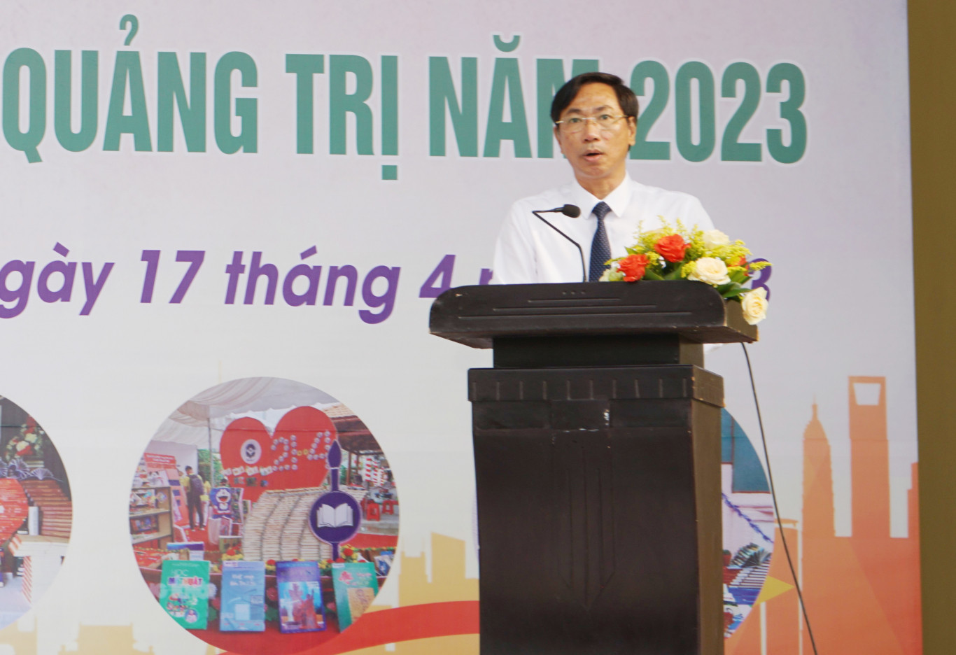 &Ocirc;ng L&ecirc; Minh Tuấn - Gi&aacute;m đốc Sở VHTT&DL, Trưởng ban tổ chức cuộc thi Đại sứ văn h&oacute;a đọc tỉnh Quảng Trị nhấn mạnh Cuộc thi đ&atilde; g&oacute;p phần khuyến kh&iacute;ch th&uacute;c đẩy phong tr&agrave;o đọc s&aacute;ch, h&igrave;nh th&agrave;nh th&oacute;i quen v&agrave; kỹ năng đọc s&aacute;ch trong học sinh 