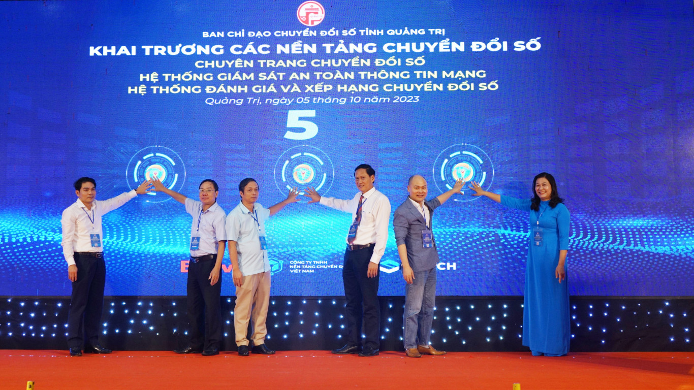 Ban Chỉ đạo chuyển đổi số tỉnh Quảng Trị đ&atilde; tiến h&agrave;nh khai trương c&aacute;c nền tảng chuyển đối số 