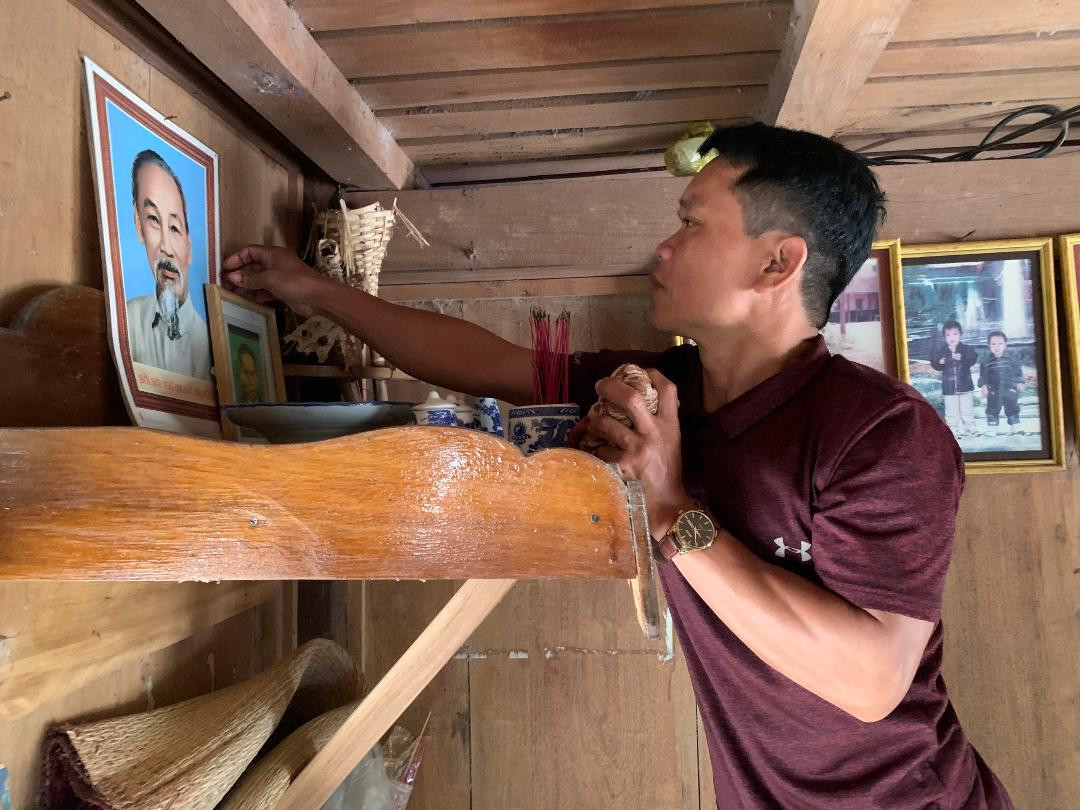 B&agrave;n thờ B&aacute;c Hồ của gia đ&igrave;nh anh Hồ Văn Ni&ecirc;n, ở th&ocirc;n T&agrave; Rụt, x&atilde; T&agrave; Rụt, huyện Đakr&ocirc;ng - Ảnh: L.M.H