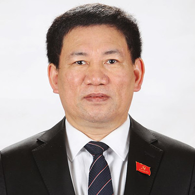 Ủy vi&ecirc;n Trung ương Đảng, Bộ trưởng Bộ T&agrave;i ch&iacute;nh Hồ Đức Phớc (Sinh năm 1963, qu&ecirc; qu&aacute;n Nghệ An). Chức vụ trước: Tổng kiểm to&aacute;n Nh&agrave; nước.