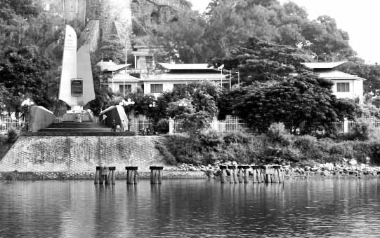 Di tích cầu tàu Đồ Sơn - Hải Phòng (Bến K15) - Nơi con tàu đầu tiên và những con tàu tiếp đó của Đoàn tàu Không số xuất phát chở vũ khí vào Nam (Hay còn gọi là Km0 - Điểm đầu tiên trên tuyến đường Hồ Chí Minh trên biển). Ảnh TL