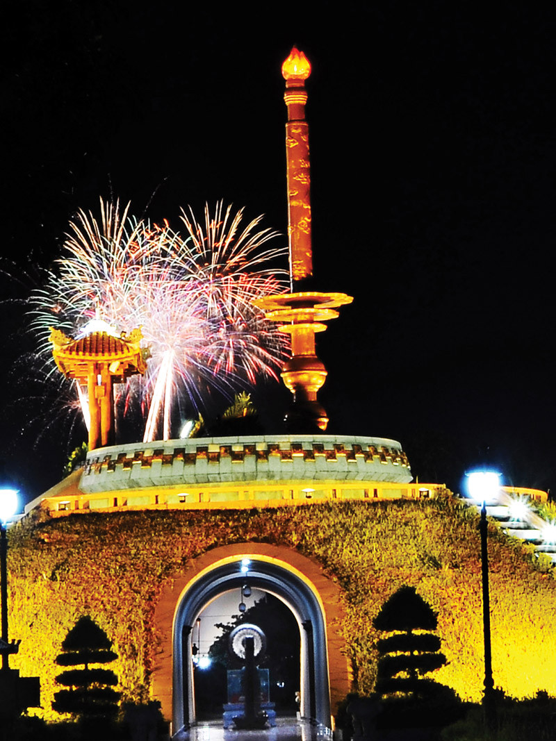 Lung linh đ&ecirc;m Th&agrave;nh Cổ Quảng Trị -Ảnh: TR&Agrave; THIẾT