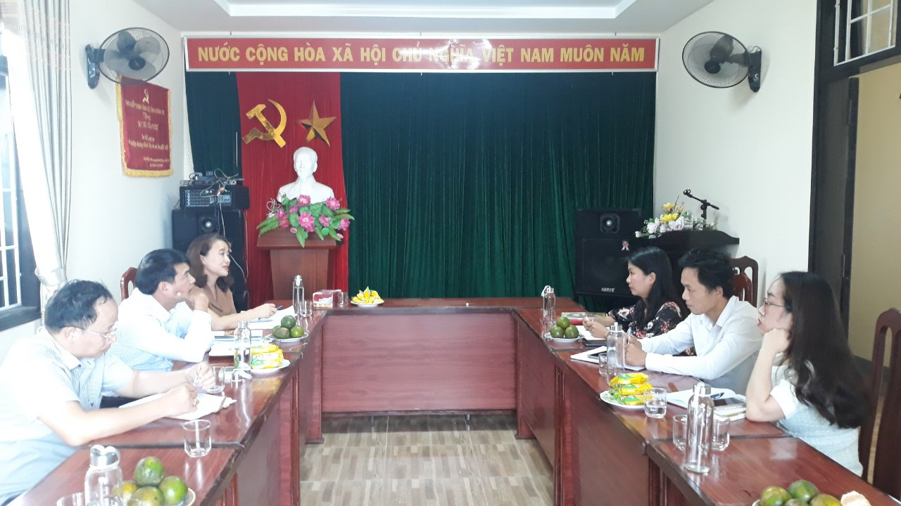 Phi&ecirc;n l&agrave;m việc của Ban Thường vụ Đảng ủy Khối Cơ quan v&agrave; Doanh nghiệp tỉnh v&agrave; Chi bộ Tạp ch&iacute; Cửa Việt. 