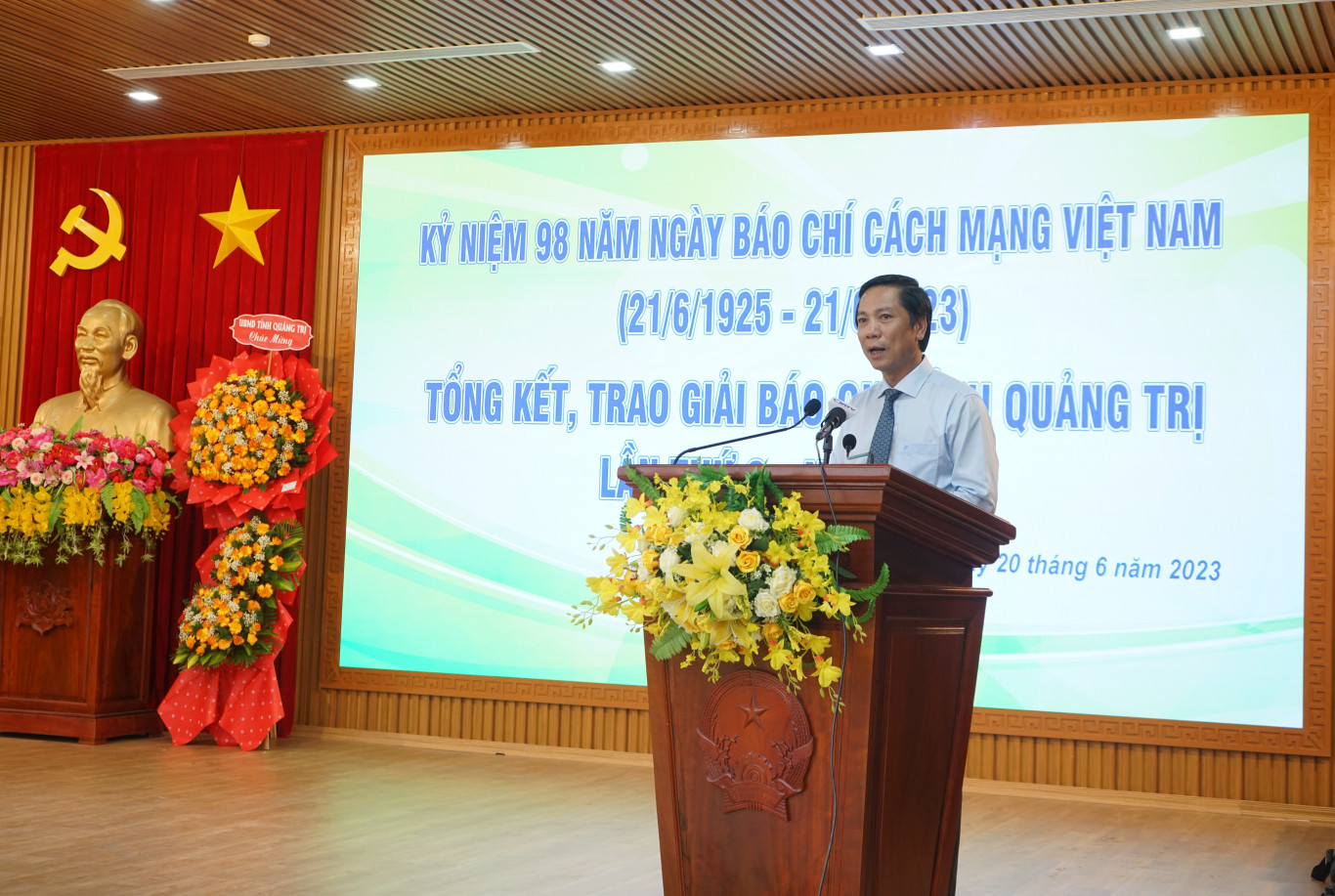 Ph&oacute; Chủ tịch UBND tỉnh - Ho&agrave;ng Nam ph&aacute;t biểu tại buổi gặp mặt - Ảnh: L.T