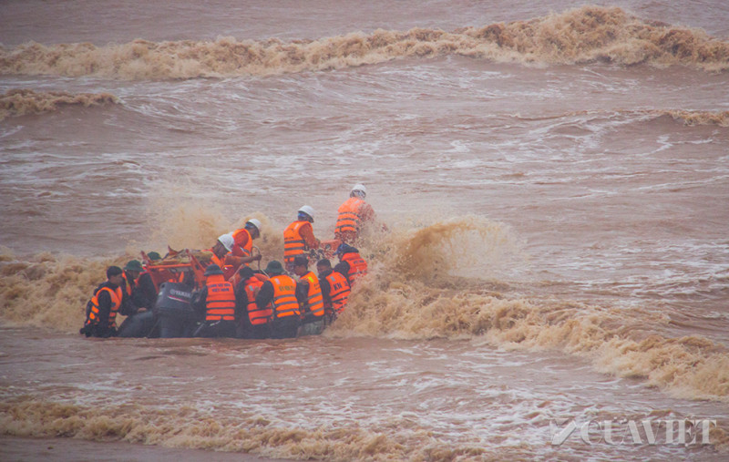 T&agrave;u cứu hộ đưa v&agrave;o phục vụ c&ocirc;ng t&aacute;c ứng cứu người bị nạn
